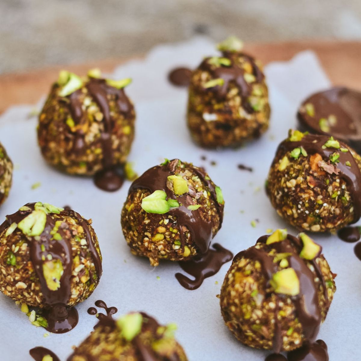 Quick 3-Ingredient No-Bake Pistachio Date Balls Recipe